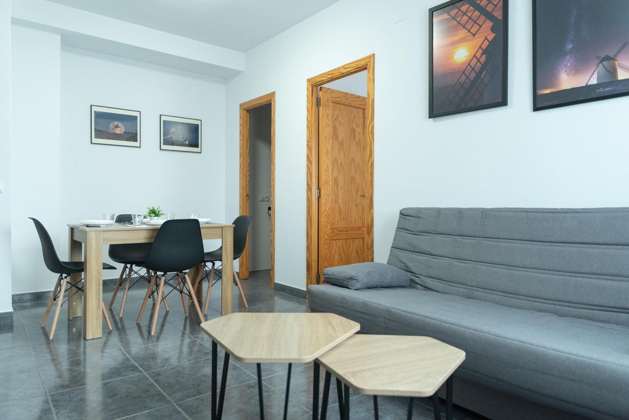 Apartamentos La Mota - Centrico 莫塔德尔库埃尔沃 外观 照片